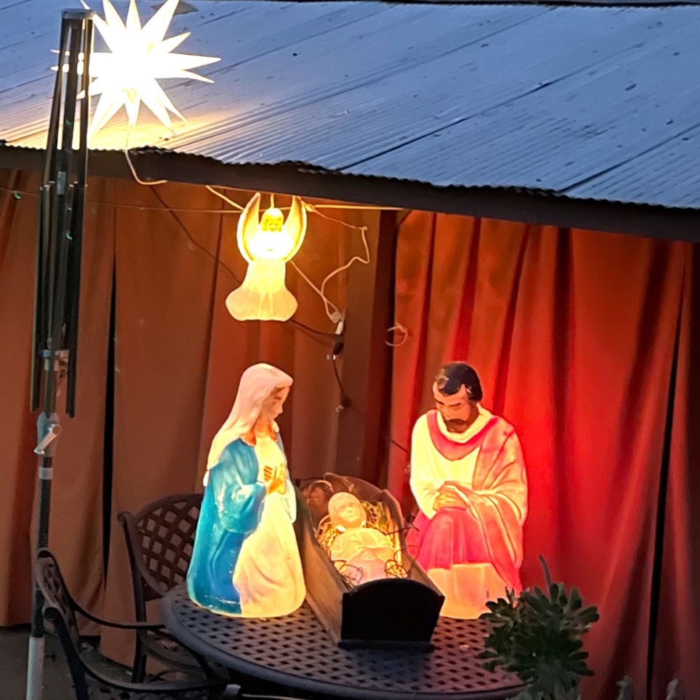 Vtg Made In USA Blow Mold Mary & Joseph Baby Jesus Lighted Christmas Nativity